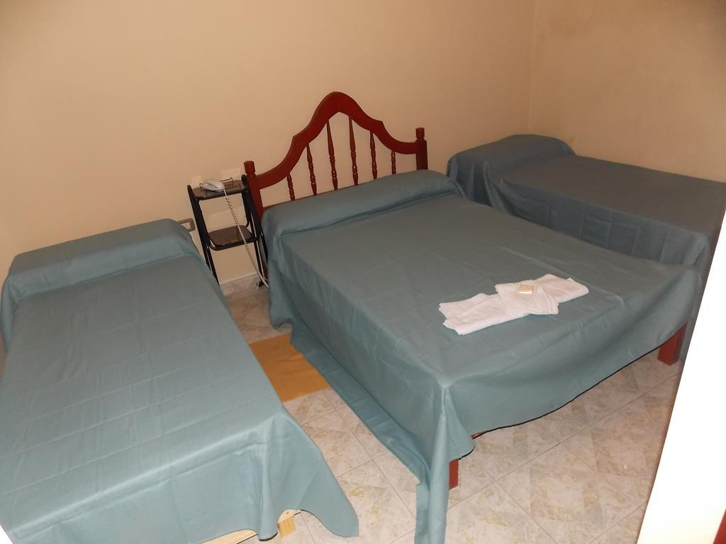 La Pergola Hotel Tucuman San Miguel de Tucumán Habitación foto